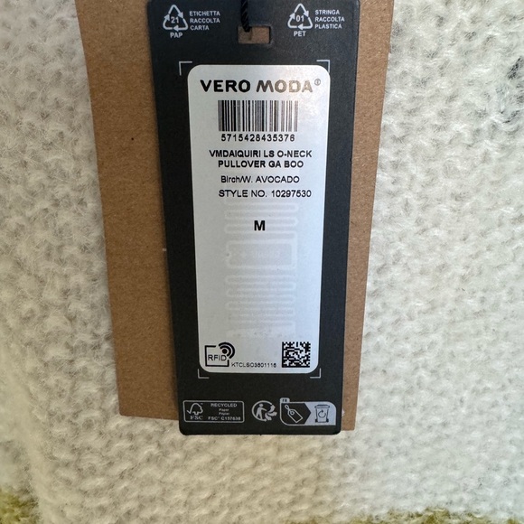 Daiquiri Cable Knit Colorblock Sweater VERO MODA NWT size Medium - Picture 4 of 4